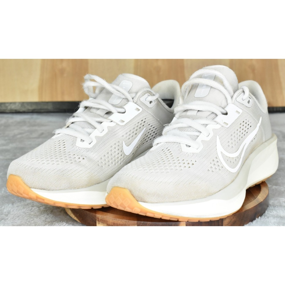 Nike Quest 6 Women Shoes Size 7.5 US Light Bone Phantom Pale Ivory White Sneaker